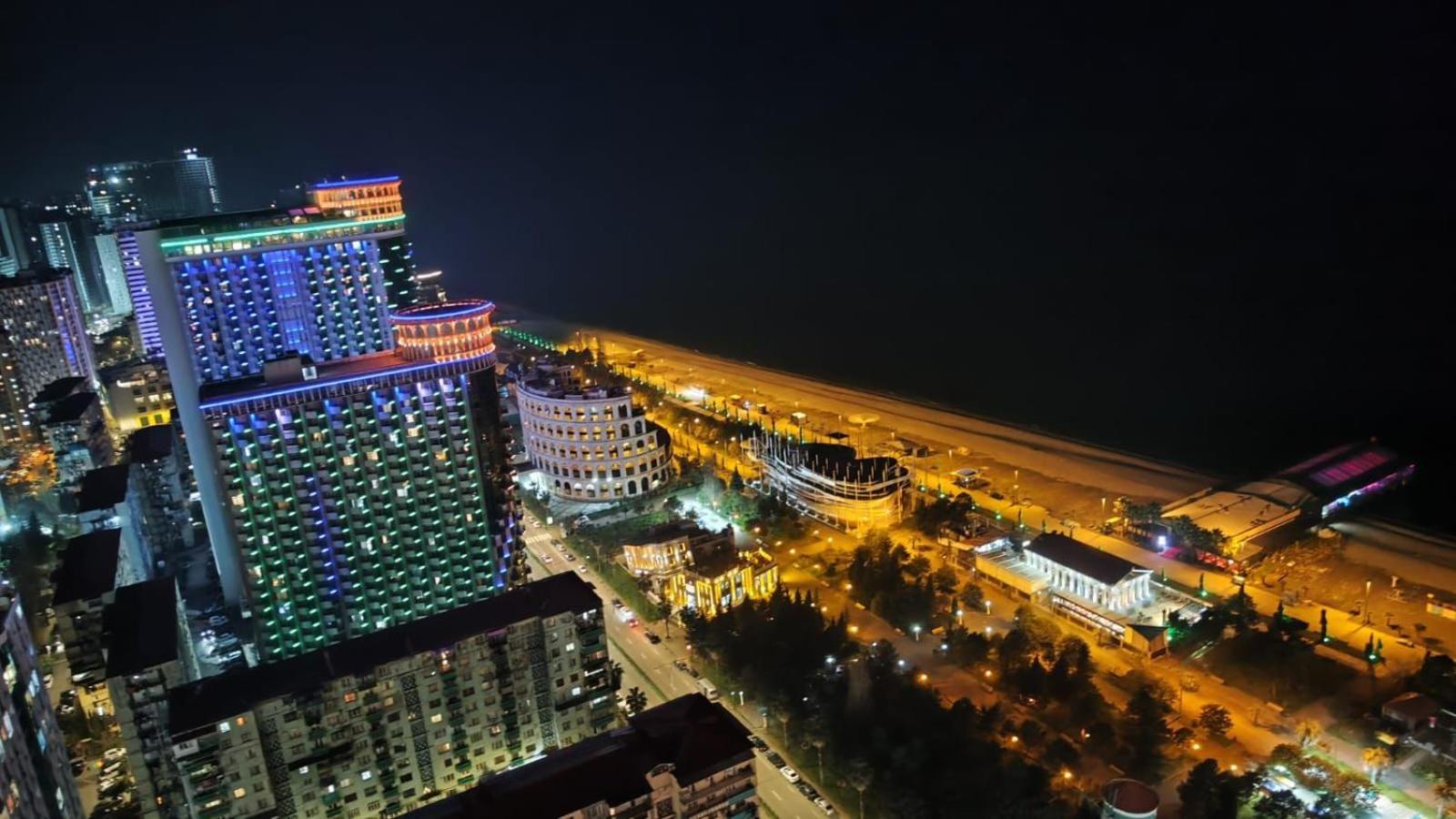 Apartment Orbi Twin Towers-batumi *